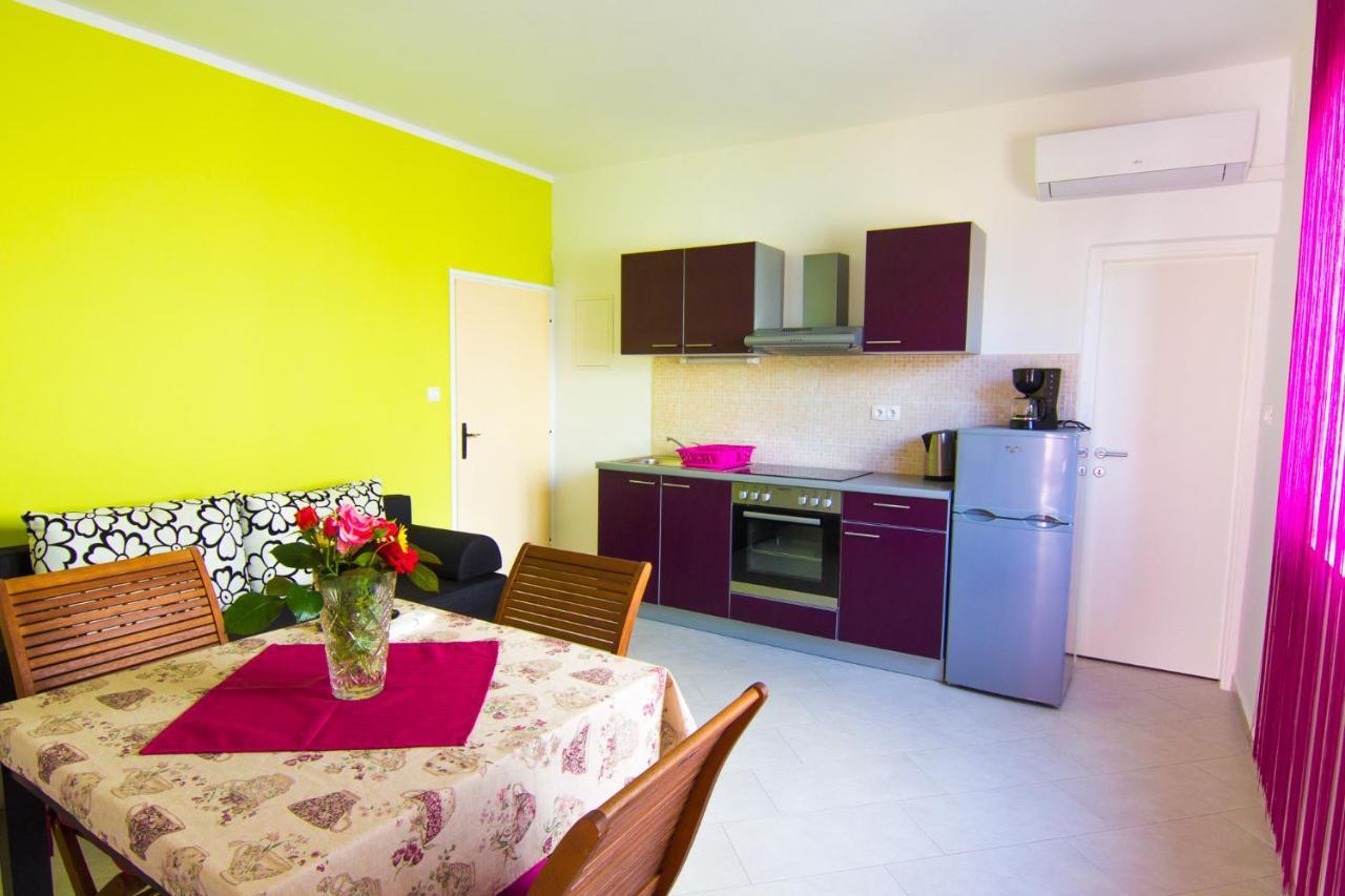 Apartment Kirby Krk Town Exterior photo