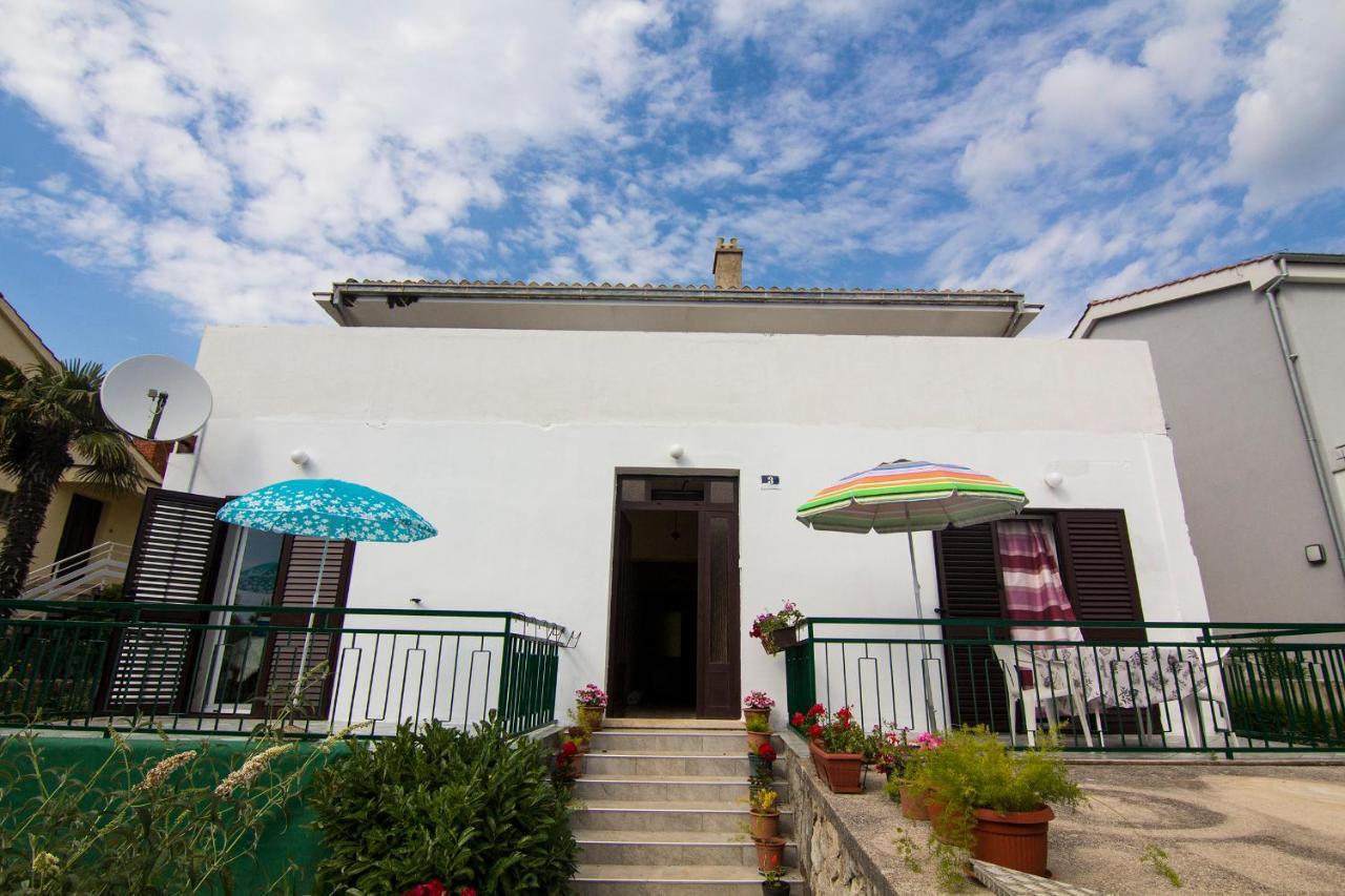 Apartment Kirby Krk Town Exterior photo